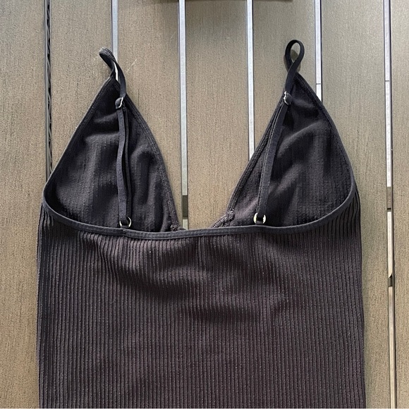 FREE PEOPLE INTIMATELY CROSSFIRE SEAMLESS CAMISOLE TANK TOP!! - Picture 9 of 12